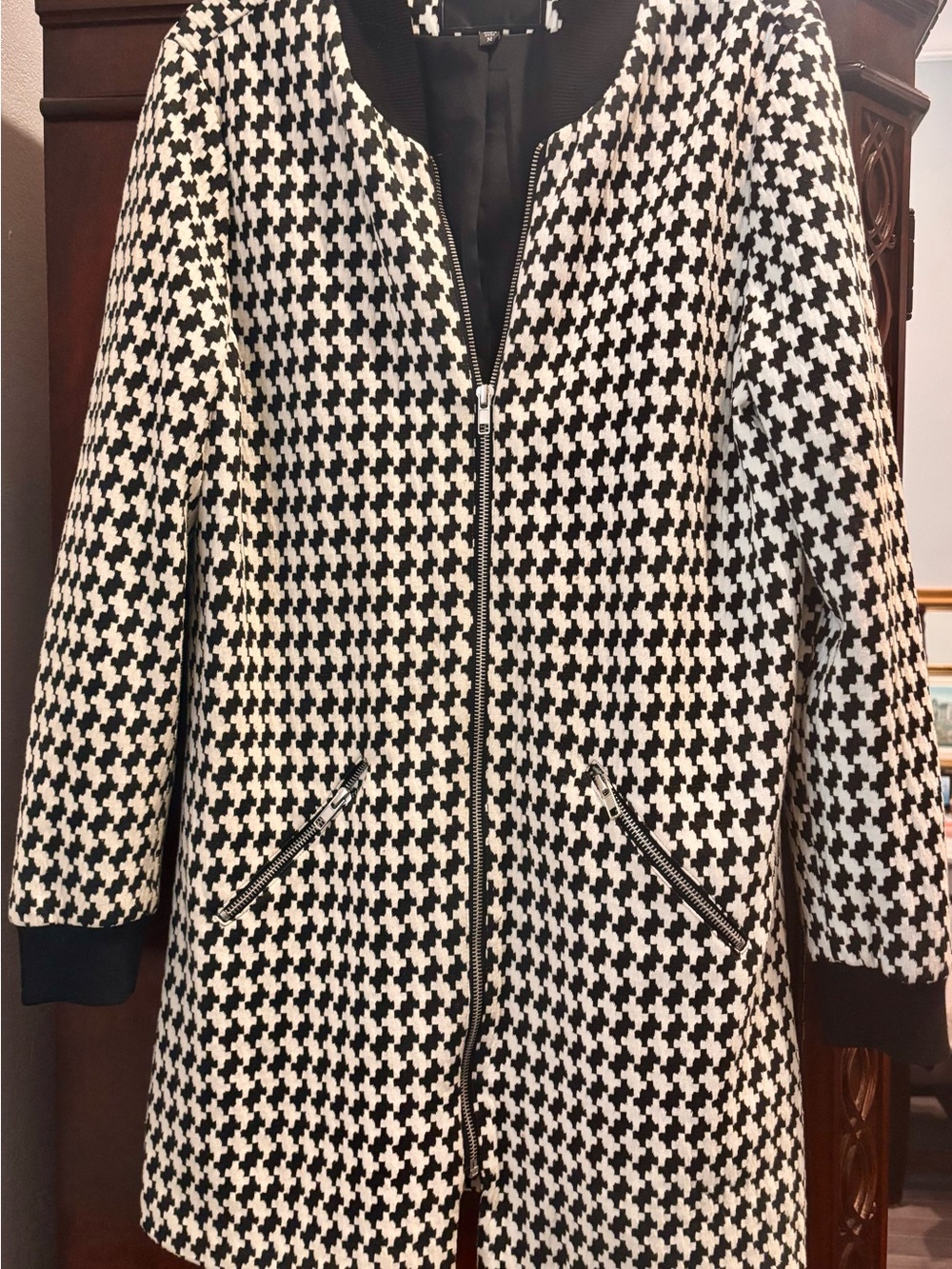 Sanctuary Black & White Houndstooth Zip-Front Pea Coat